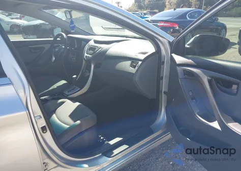 2011 Hyundai Elantra Gls (Ulsan Plant) z USA, uszkodzony, nr VIN KMHDH4AE6BU116001